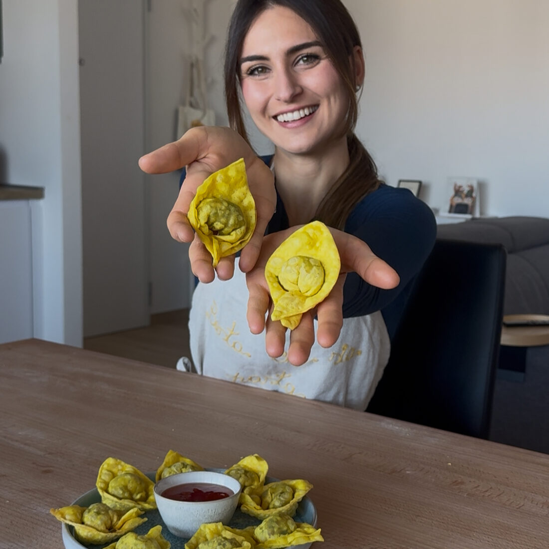 Wonton alla curcuma fritti