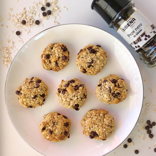 Biscottini di avena al pepe nero